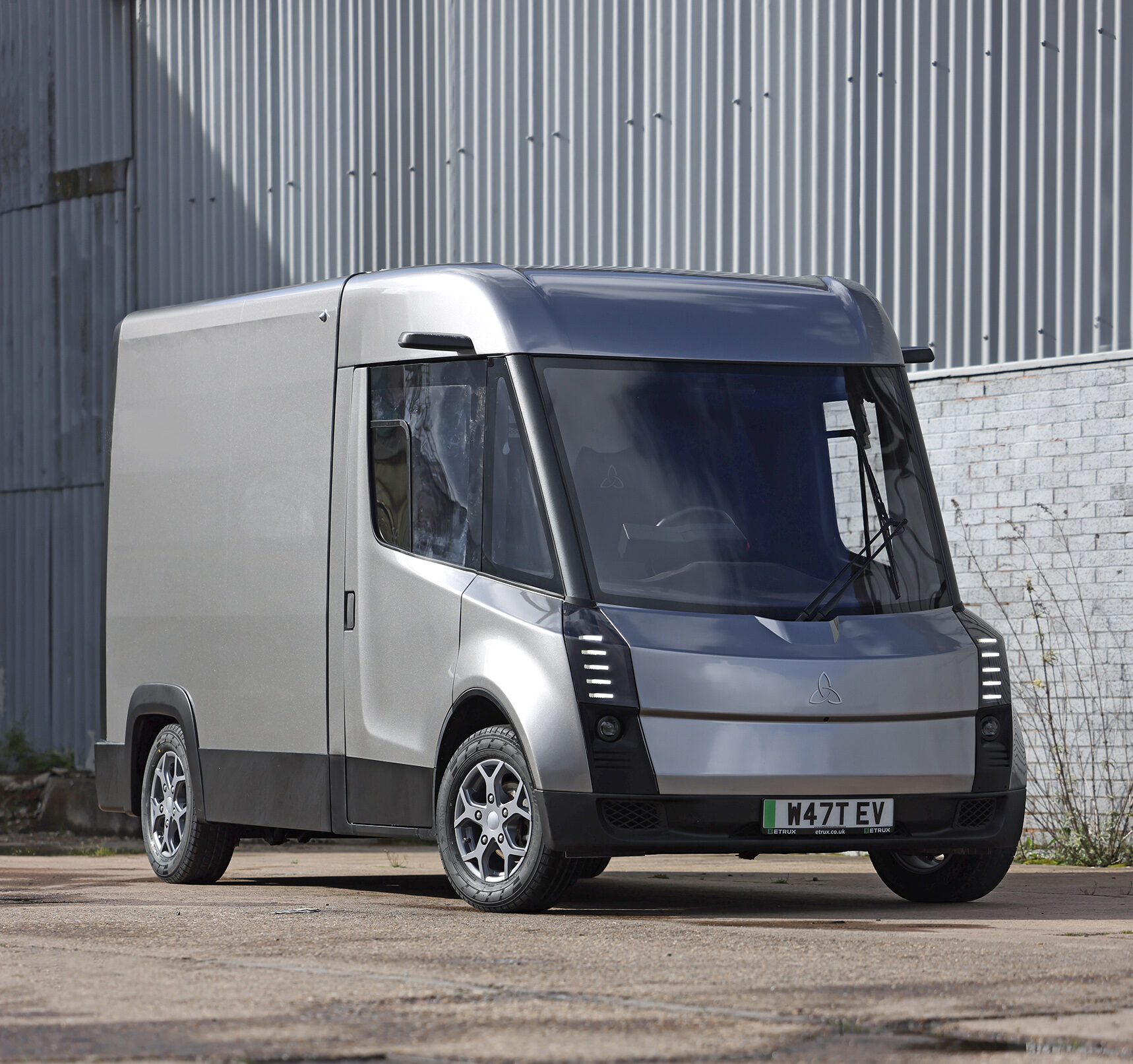WEVC eCV1 Electric Van Makes Global Debut At UK Commercial Vehicle Show